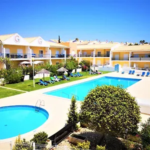 Sun & Pool Holiday Apartamento