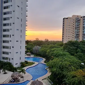 Torres Del Mar Apartamento